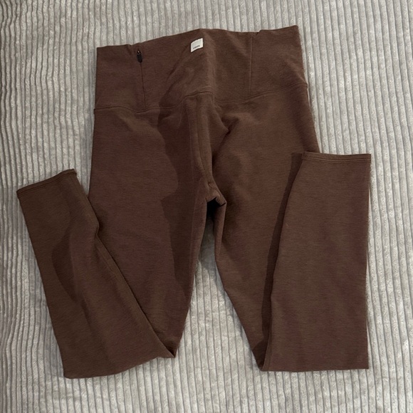 Vuori Pants - Vuori Soft Brown Leggings